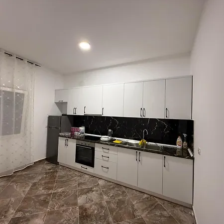 Muhadri Vila